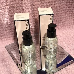 ⭐️FREE SHIPPING⭐️ when you bundle 3 MK products